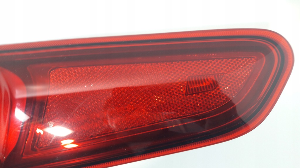 фото №3, Alfa romeo stelvio лампа права задня 20790999 r77