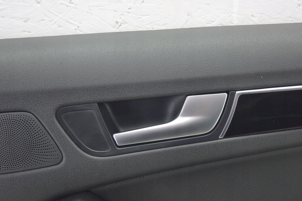 фото №5, Обшивка дверь правый задняя audi a4 b8