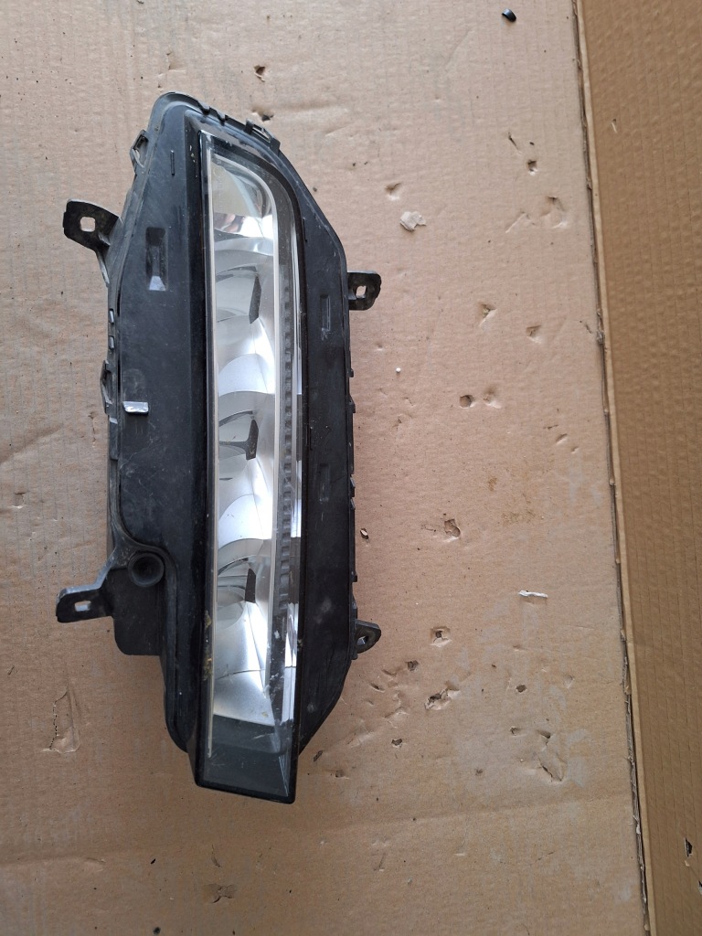 фото №1, Противотуманная фара led правый перед skoda octavia iii lift rs vrs оригинальный номер 5e0941700h