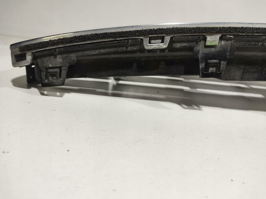 Volvo v40 1.6 d2 14- решётка радиатора решётка радиатора бампера 31353126 Киев