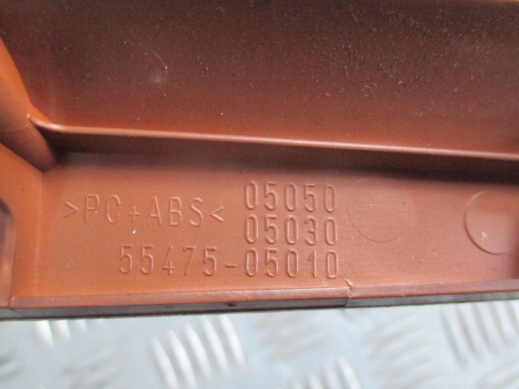 фото №5, Молдинг панелі toyota avensis 02-06r