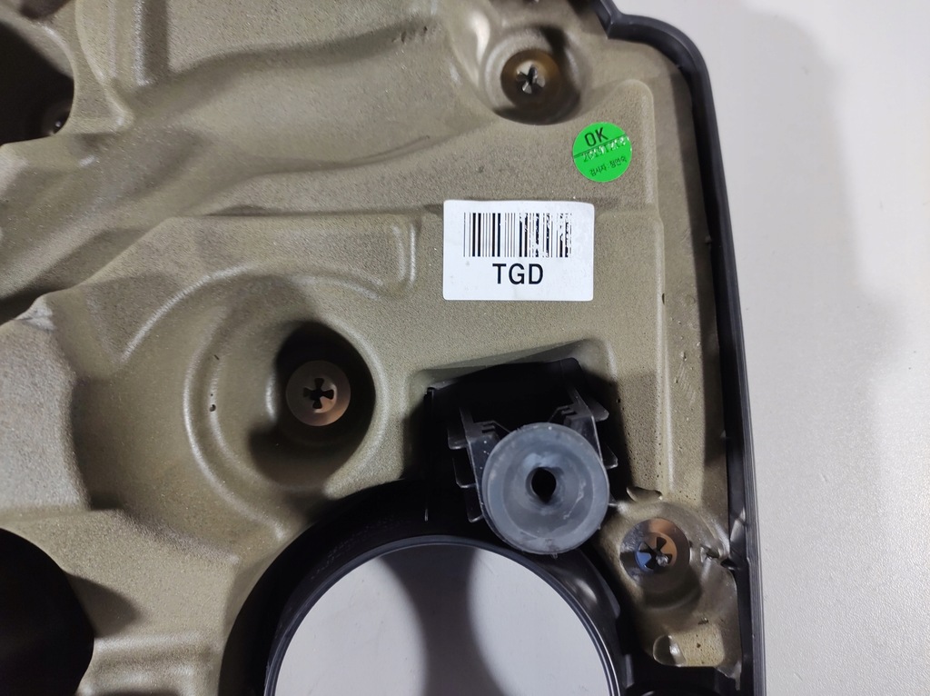 фото №13, Kia stonic 1.0 t-gdi 17- крышка двигателя