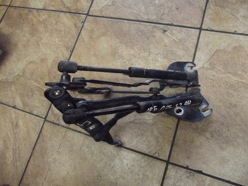 фото №5, Audi a6 c5 2.4b 98' sed петли крышки задняя