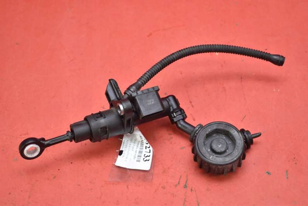 фото №1, Помпа зчеплення 6r0721388d skoda rapid 1.6 tdi 90 km 12-17