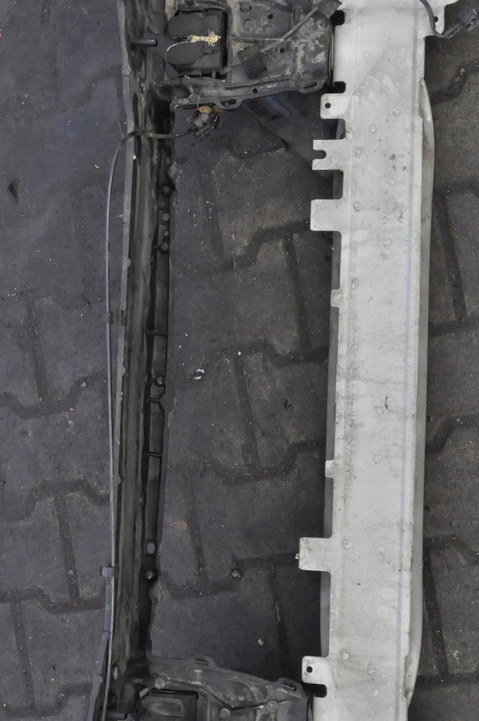 фото №10, Volvo v60 pas передній підсилювач