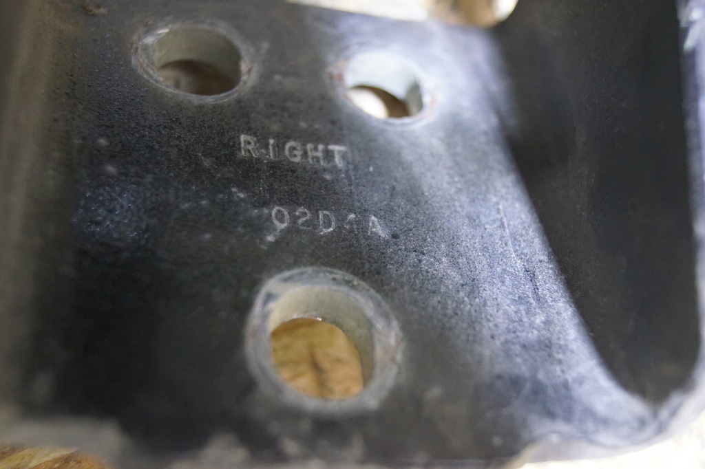 фото №9, Петля капот правий hummer h2