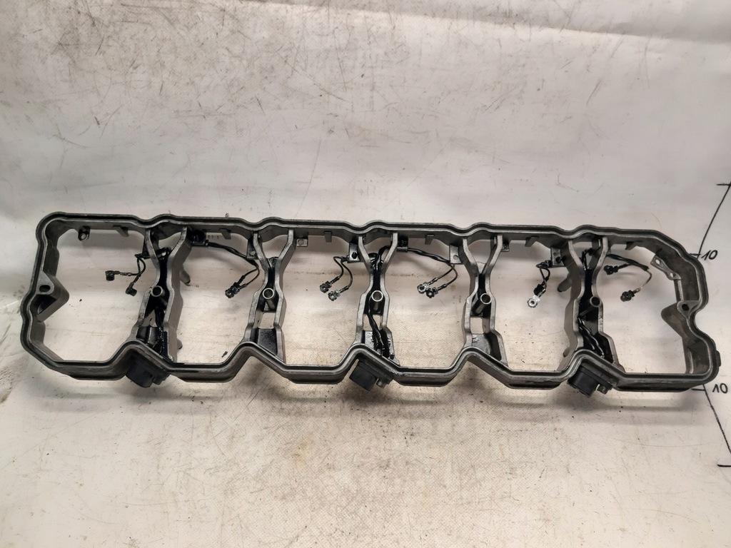 фото №12, Проставка крышки клапанов iveco eurocargo ii 5.9