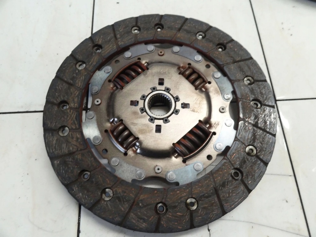 фото №11, Vw caddy iii 2004 2.0 sdi сцепление полный 038105273e