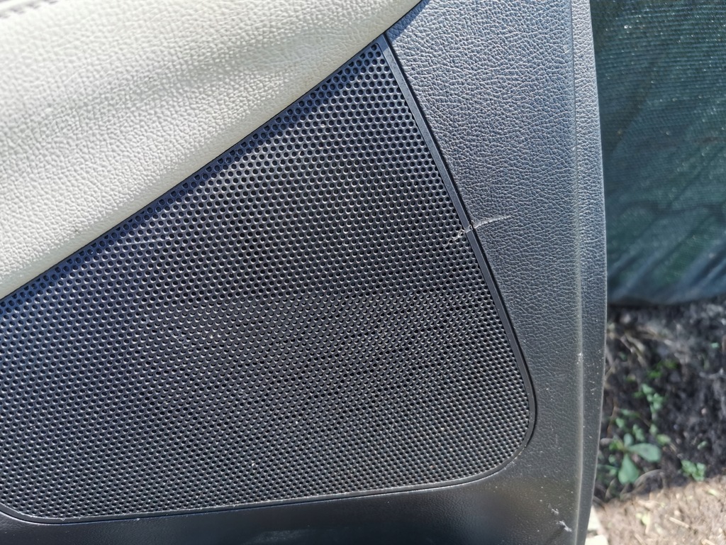 фото №6, Kia carens iv обшивка оббивка двері лівий ліва задня шкіра beż