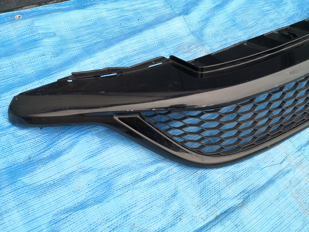 фото №2, Civic viii 8 type r решётка средняя бампер перед