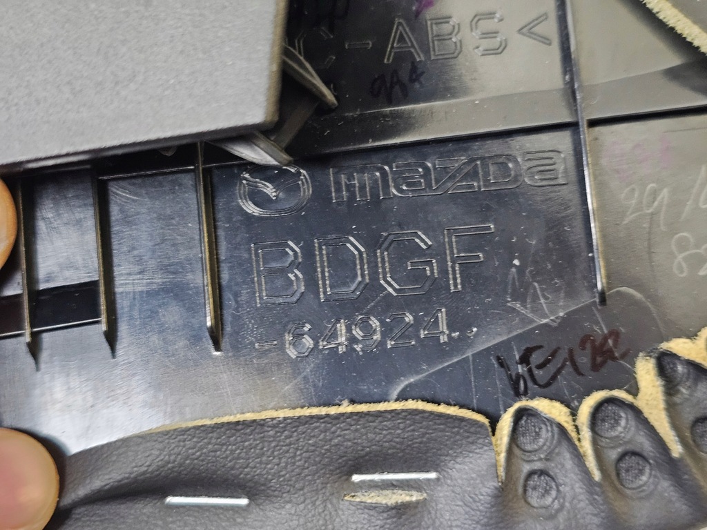 фото №15, Защита dekor переключатель переключения передач туннель чехол mazda 3 iv bp