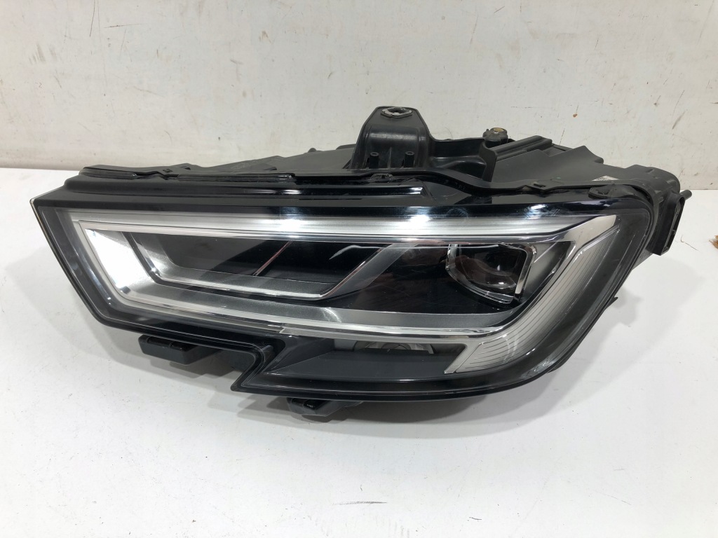 фото №1, Audi a3 8v 16-18 лампа левая передняя full led org ! 8v0941033c