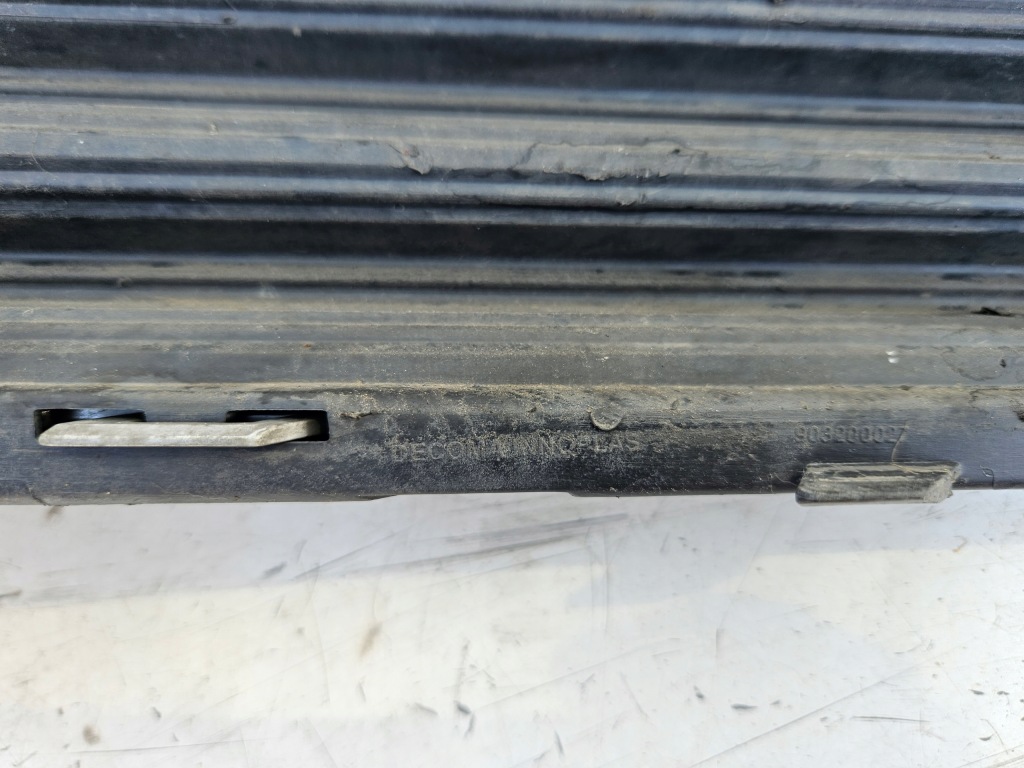 Opel insignia a 1 08-13 решётка левая бампер перед Недорого