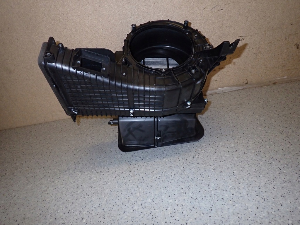 фото №5, Kia sportage ii crdi 04- корпус вентилятора