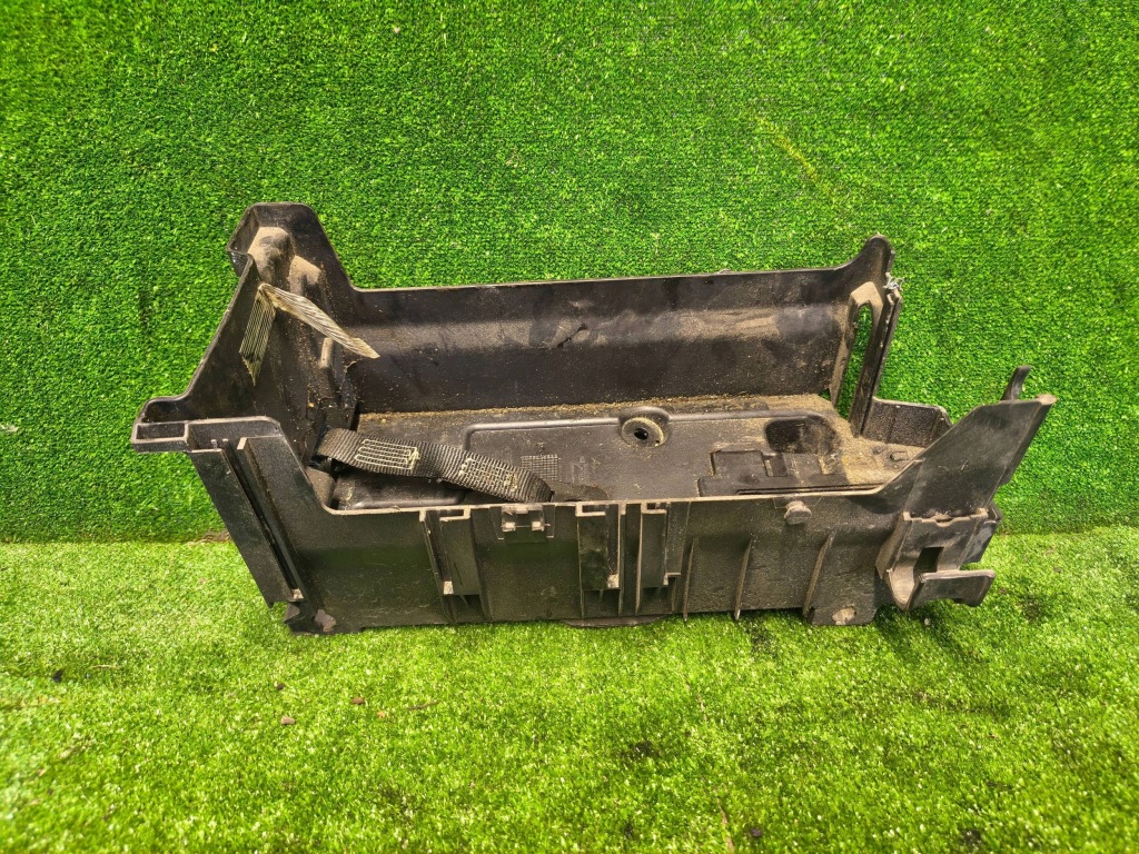 Купить Opel insignia a 2.0 cdti рестайлинг  основание аккумулятор 13448185