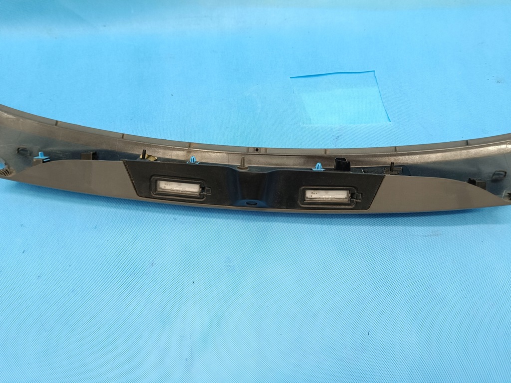 фото №13, Jeep compass 2 ii 2.4 pb 182km 4x4 2020 r накладка молдинг крышки багажника задняя