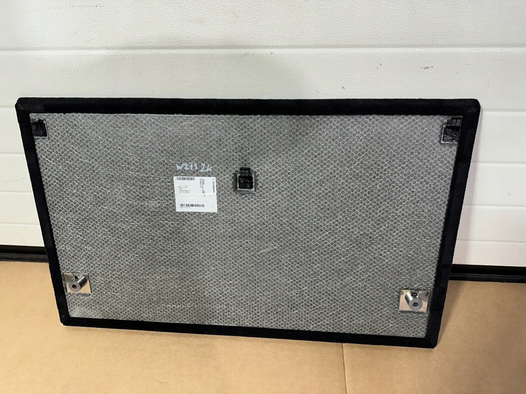 Пол багажника, шумоизоляция, плита mercedes e klasa w213 zk в Украине