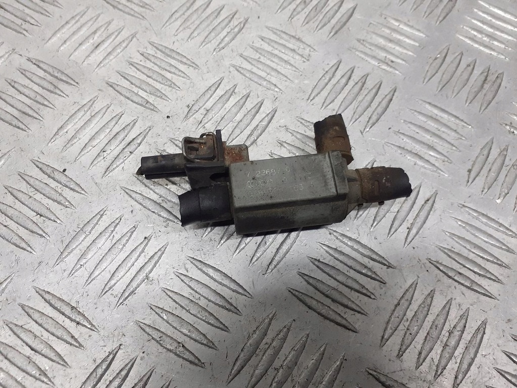 фото №1, Клапан вакууму audi a3 8l 1.8 t