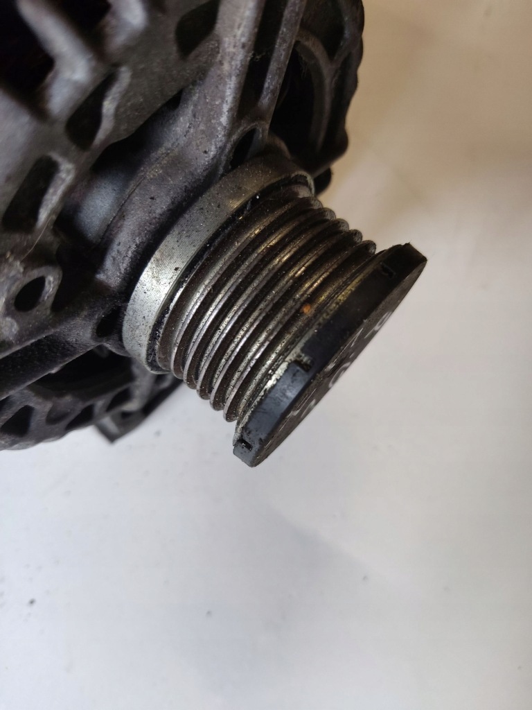 Bmw 3 e46 2003 генератор 0986046130 Недорого