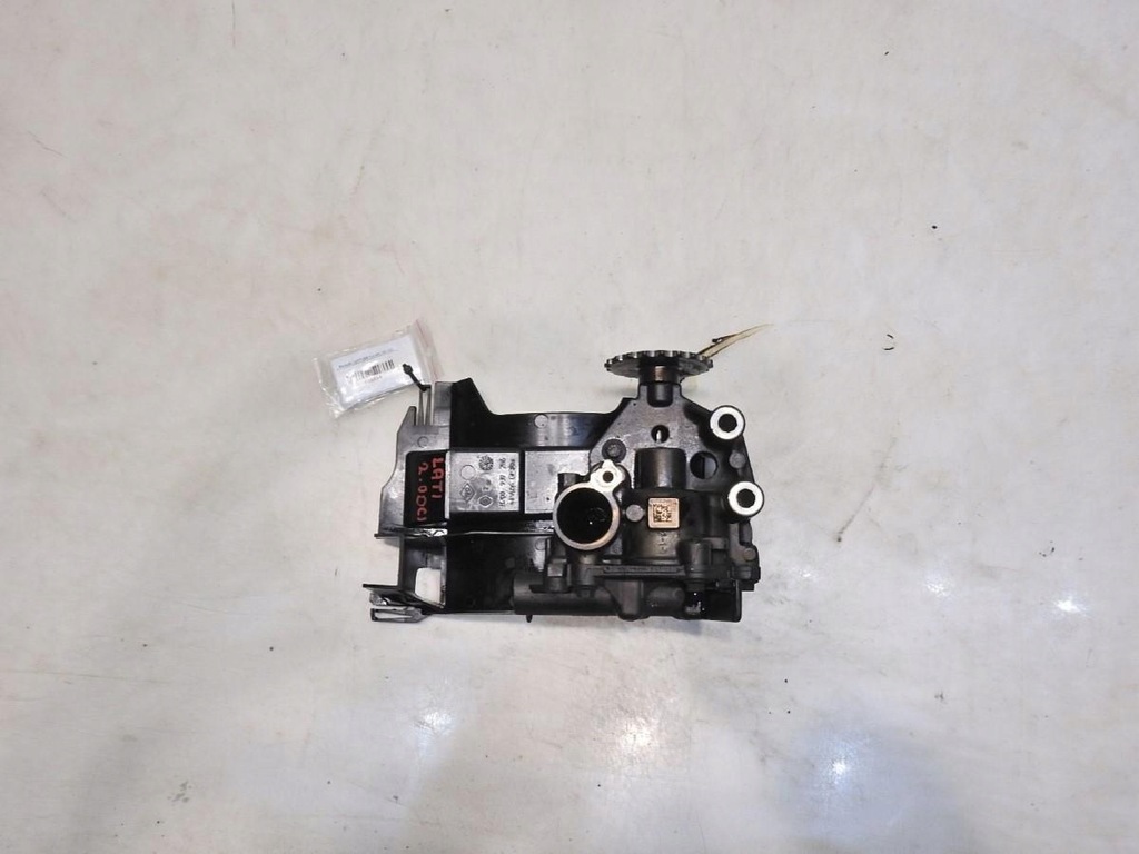 фото №7, Насос оливи масляна renault latitude 2.0 dci 8200345757