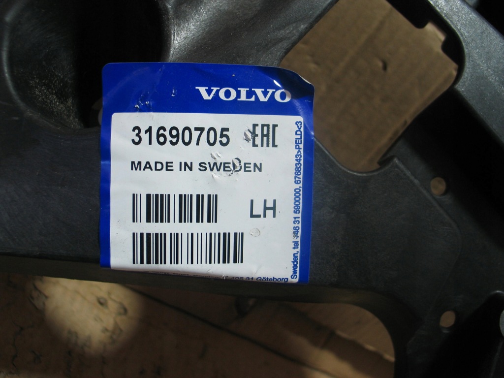 Направляющая кронштейн бампера левый задняя volvo c40 xc40 31690705 Доставка