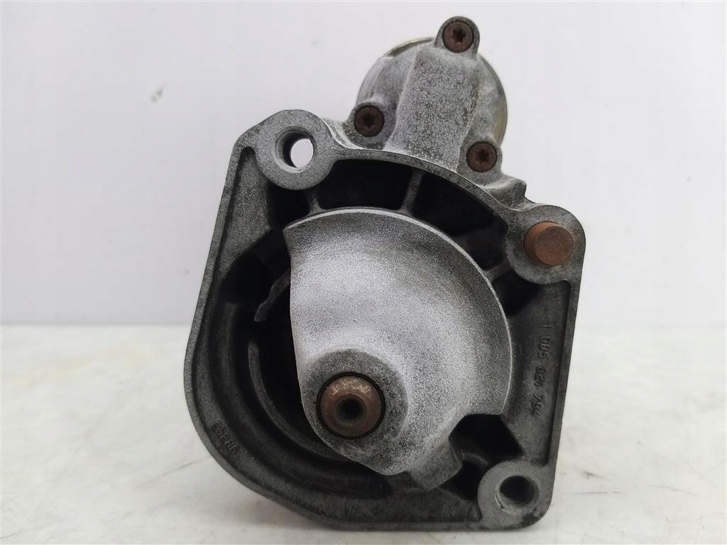 Стартер volvo оригинальный номер 0001107076 Доставка