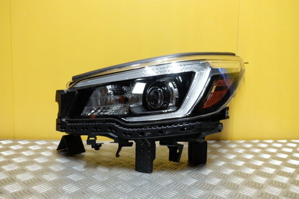 Купити Subaru forester 2018- фара фара full led поворотна ліва америка