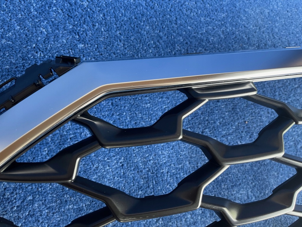 Audi q3 2 решётка  радиатора решётка радиатора 83f853651b хром s-line Цена