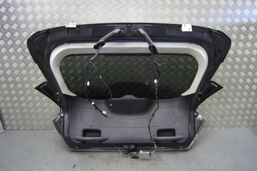 Кришка багажника багажника bf ford focus mk3 рестайлінг  1.0 eb hb лак: bf Ціна