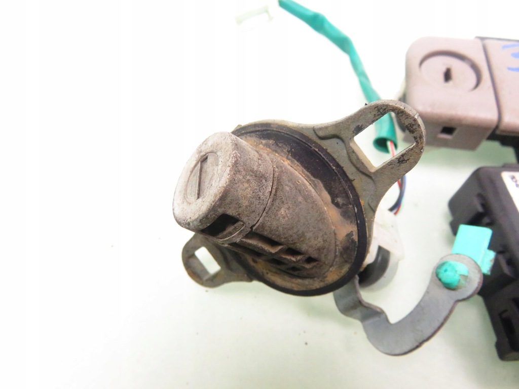 фото №6, Замок зажигания блок управления mazda premacy 1.9 2797000811