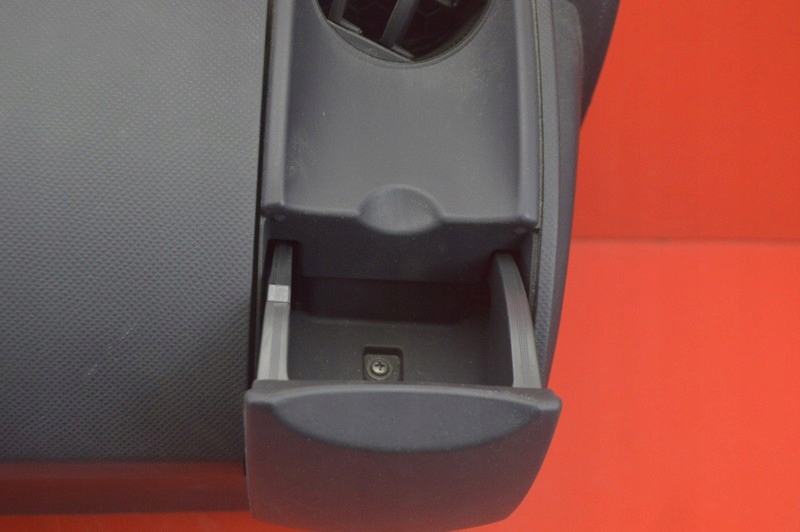 фото №10, Приборная панель приборная консоль приборная панель подушка безопасности eu toyota yaris 2 ii 05-09