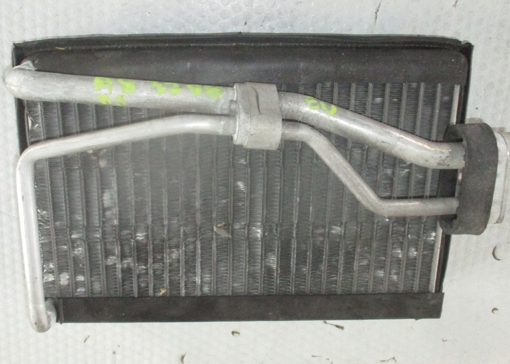 фото №1, Audi a8 d3 3,7 v8 радіатор кондиціонера