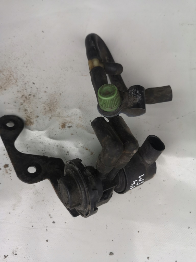 фото №1, Jeep grand cherokee wj 4,7 клапан вакуумa