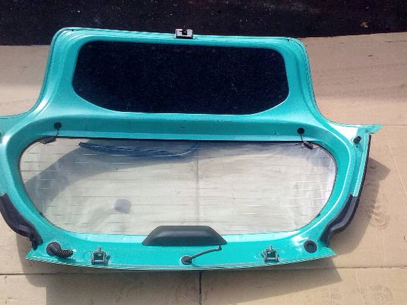 фото №3, Кришка багажника багажника задня toyota yaris i 1