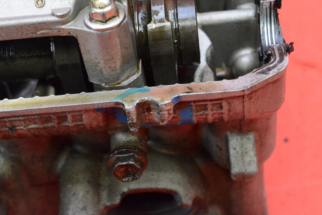 Головка двигуна suzuki gsxr 1000 k7 185 km 07- Зі Шроту