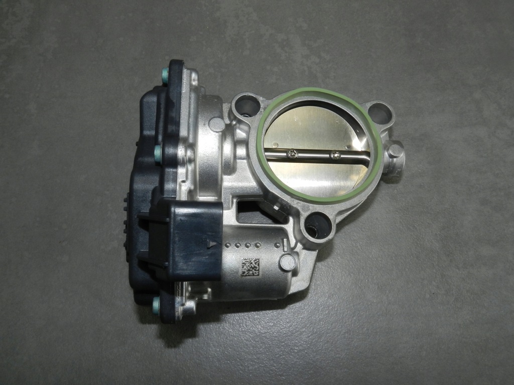 фото №1, Bmw 1 f20 1.5i дроссельная заслонка 7618838