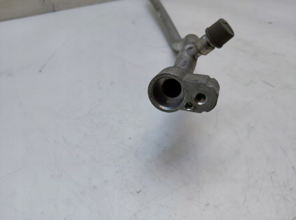 фото №4, Toyota corolla e15 шланг кондиционера