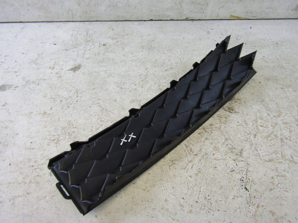 фото №6, Skoda superb iv решітка права перед 3p0853666