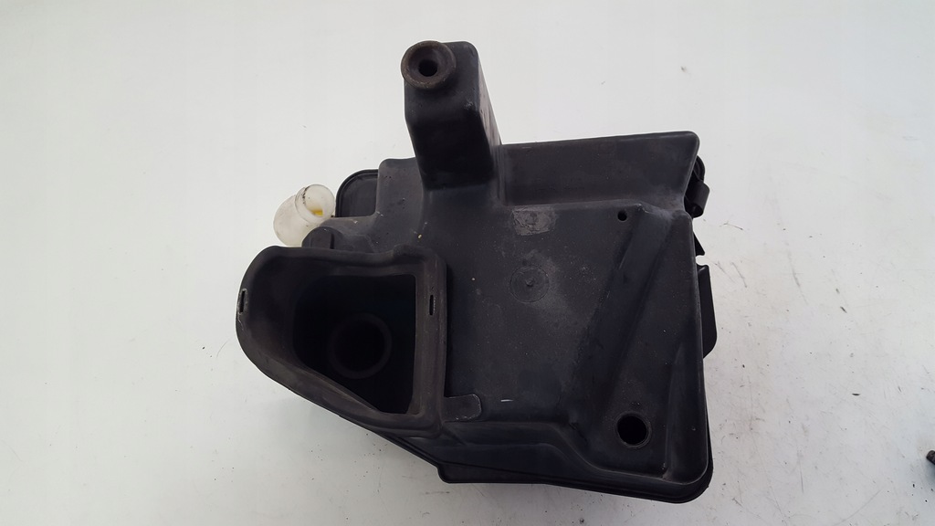 фото №6, Корпус фильтра воздуха chrysler voyager iv