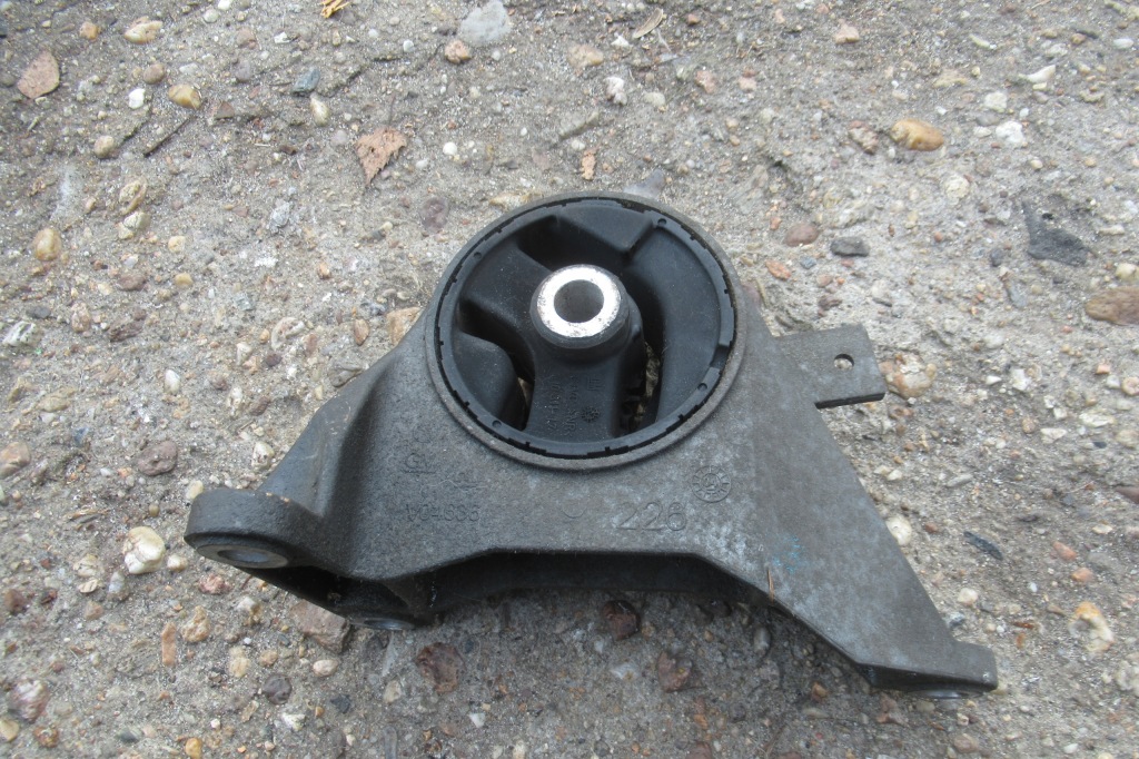 фото №1, Opel vectra c 2.2 подушка коробки передач