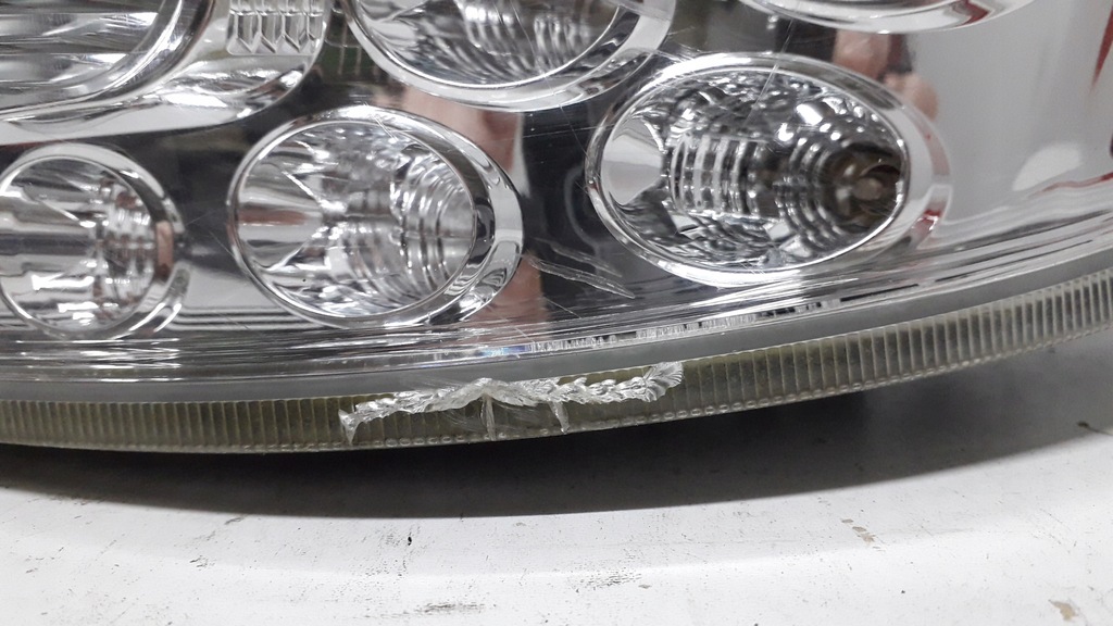 фото №10, Subaru impreza 3 iii gh 07- лампа правая задняя led