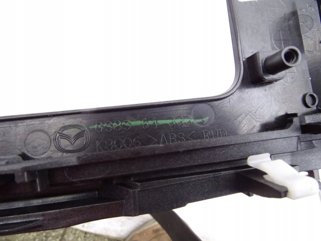 фото №3, Mazda 6 ii gh 07-12 консоль средняя панель средний рамка радио