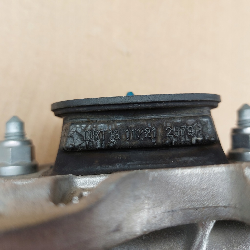 фото №7, Renault arkana 20-23r 1.6 e-tech hy подушка кронштейн коробки передач 112212579r