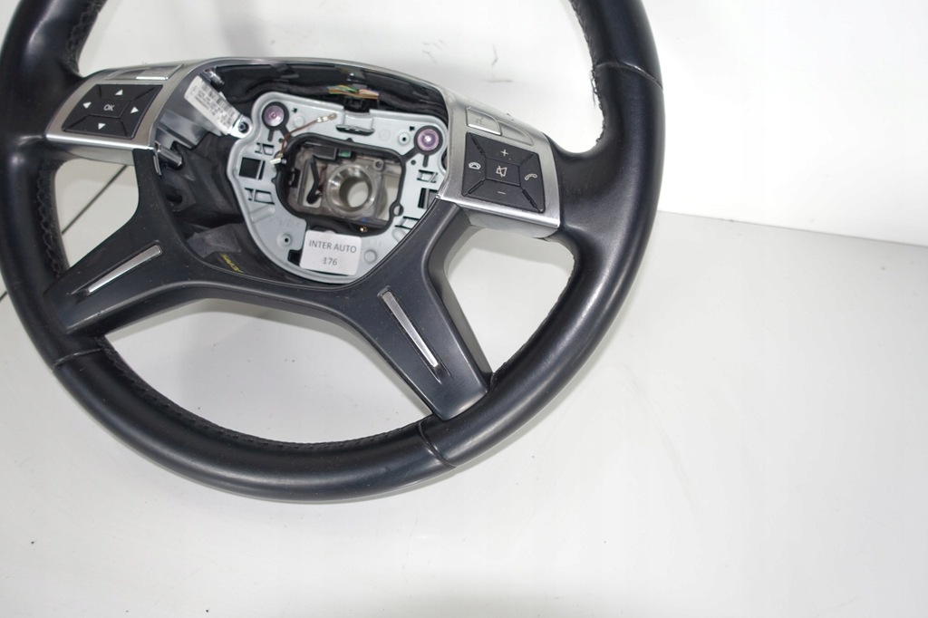 фото №13, Mercedes w204 воздуховод c-klasa lift w246