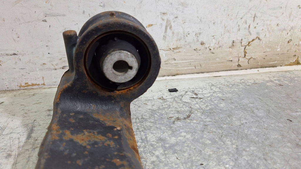 фото №8, Рычаг правый перед 7e0407166b vw transporter t6