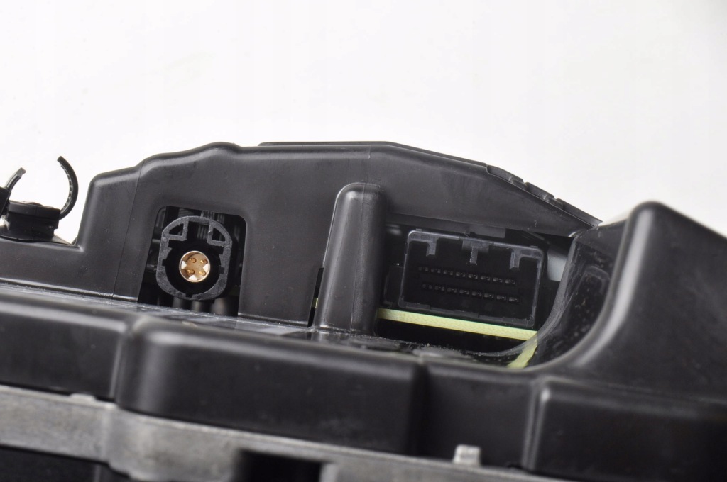 Купити Volvo xc90 ii лічильник прилади p32233788ac