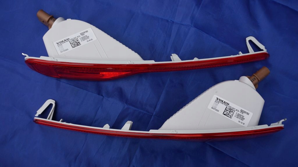 фото №3, Volvo xc40 - новий задній протитуманна фара відбивач задня