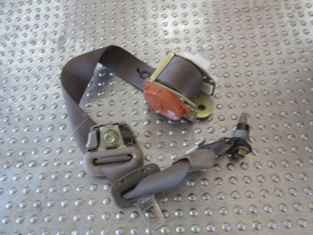 фото №10, Sequoia 2003 pas безпеки задня 2 ряд