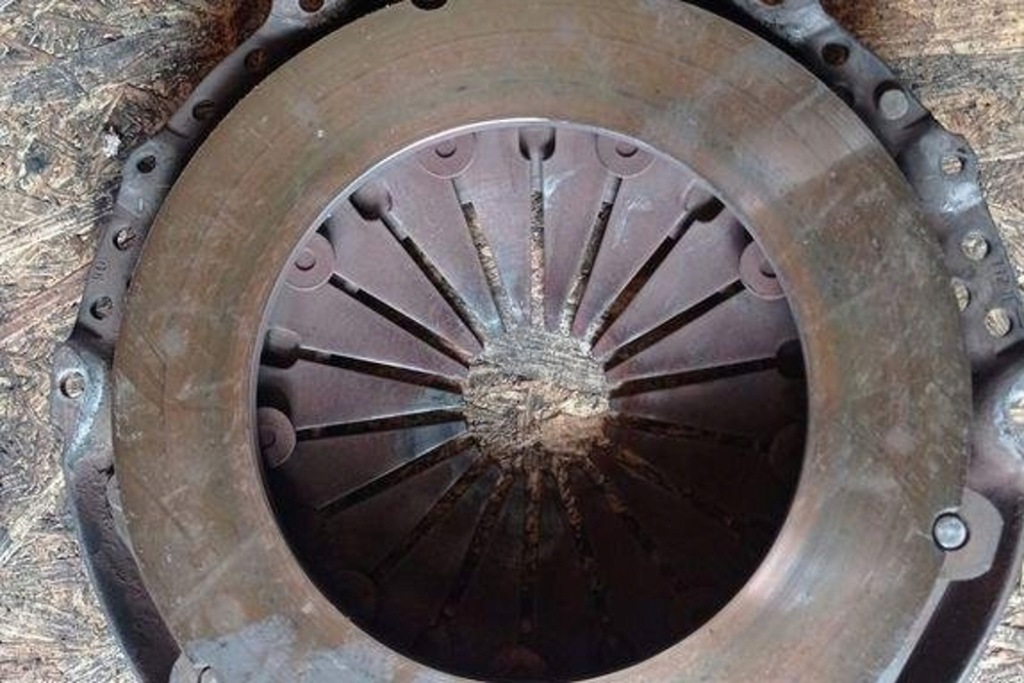 фото №7, Комплект сцепления audi a3 8l1 037105273c 1.9l дизель 81kw 1997