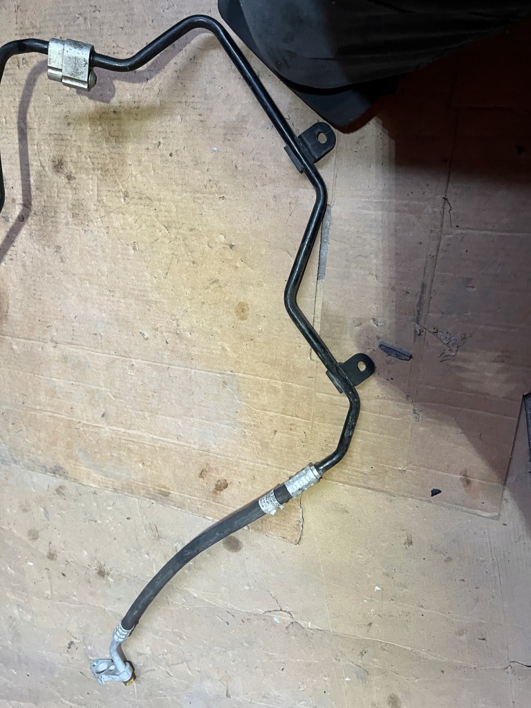 Купити Шланг sprinter 2011-2017 європа кондиціонера a9068301100